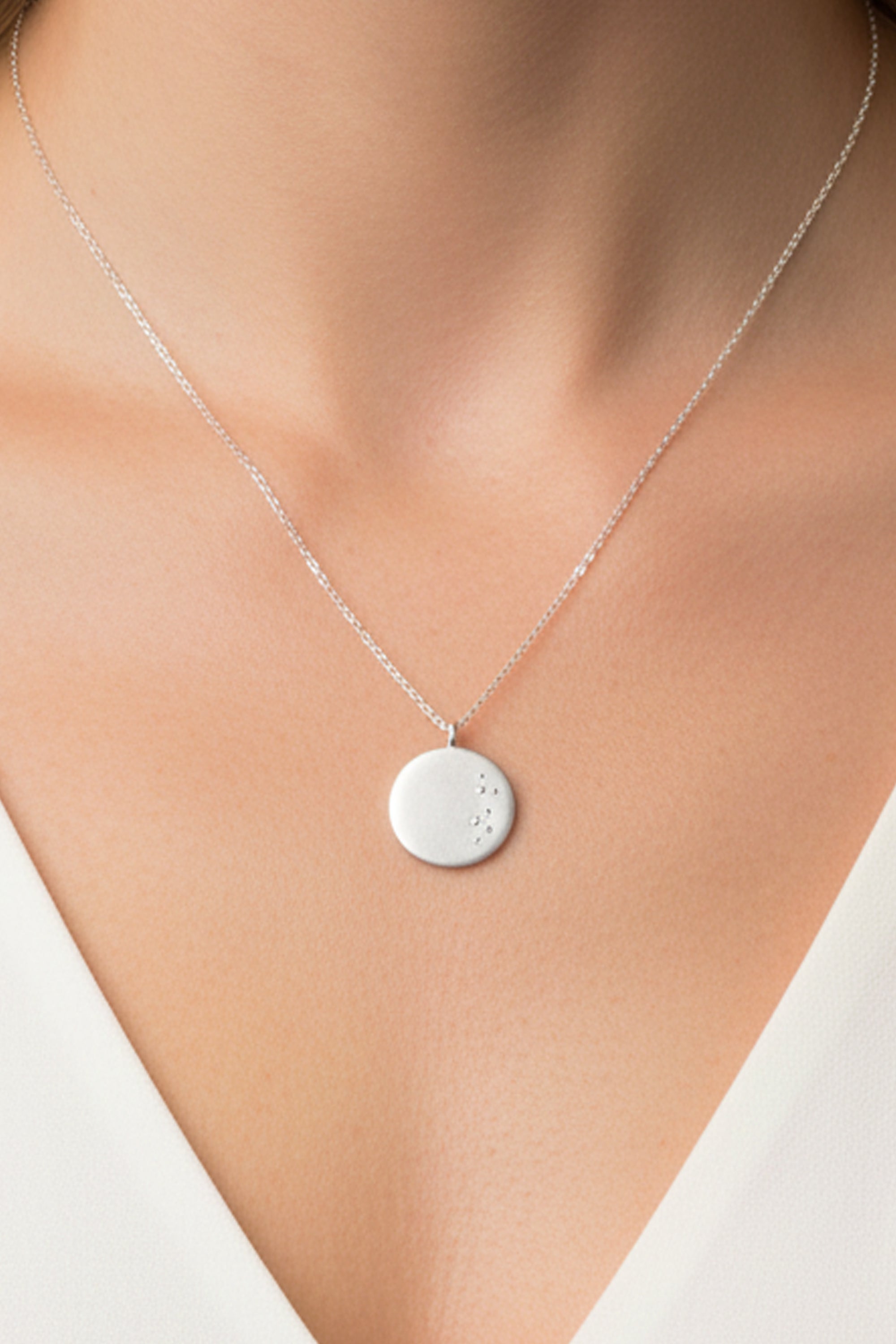 9ct Gold Large Round Diamond Set Pebble Pendant