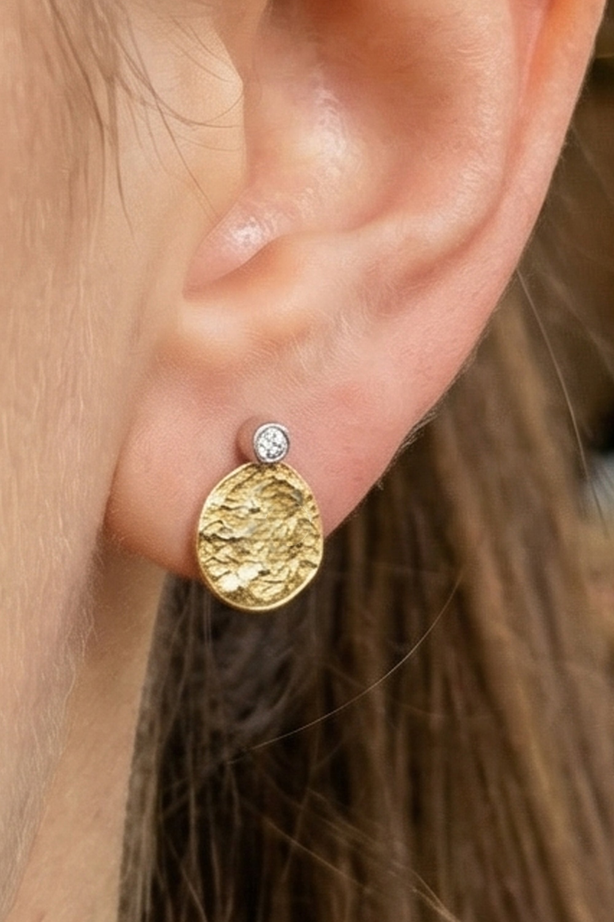 9ct Gold Element Stud Diamond Earrings