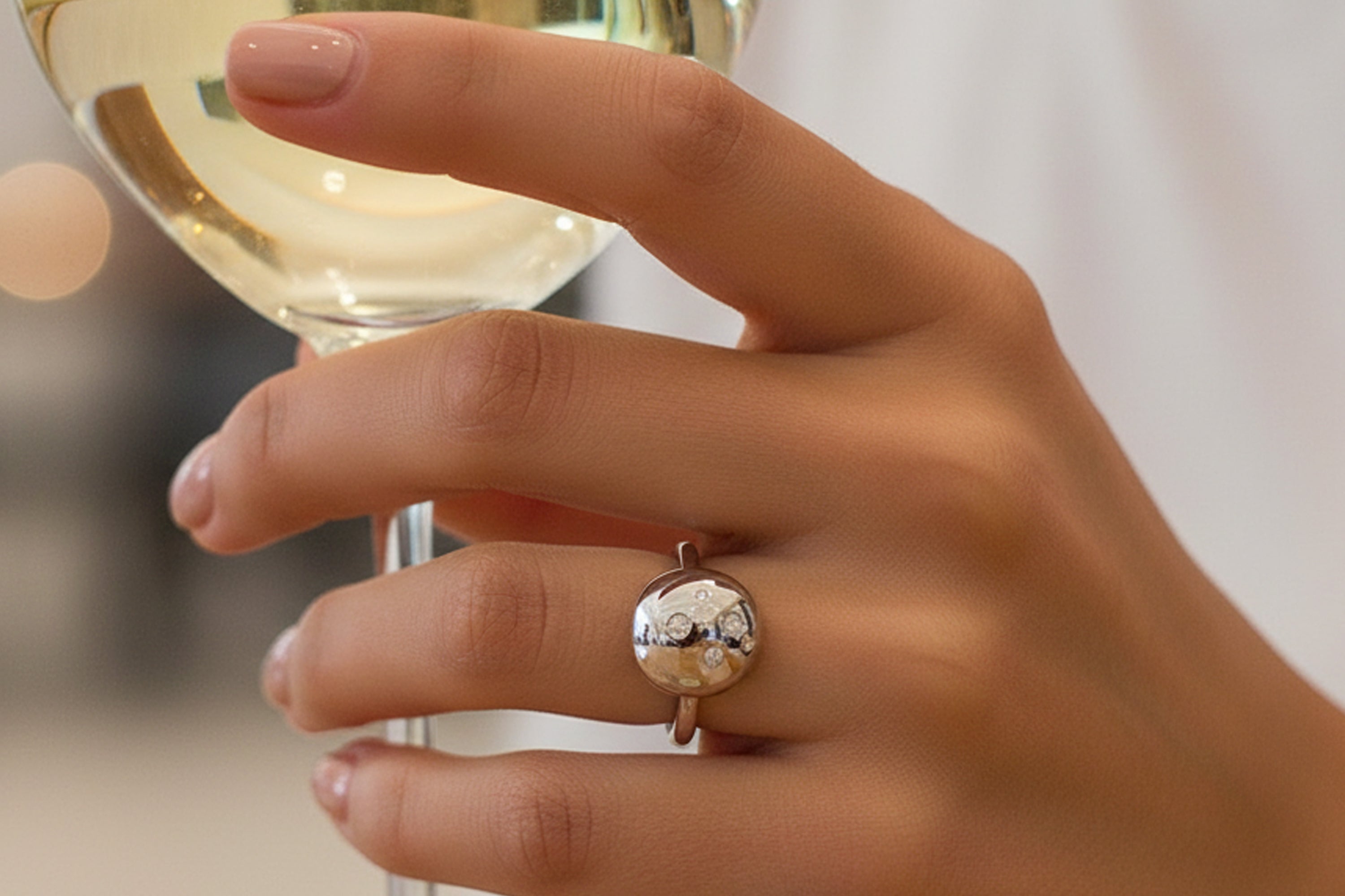 9ct Gold Medium Coliemore Pebbles Ring with Diamonds